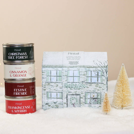 The Holiday Cottage Gift Set I Christmas Candles