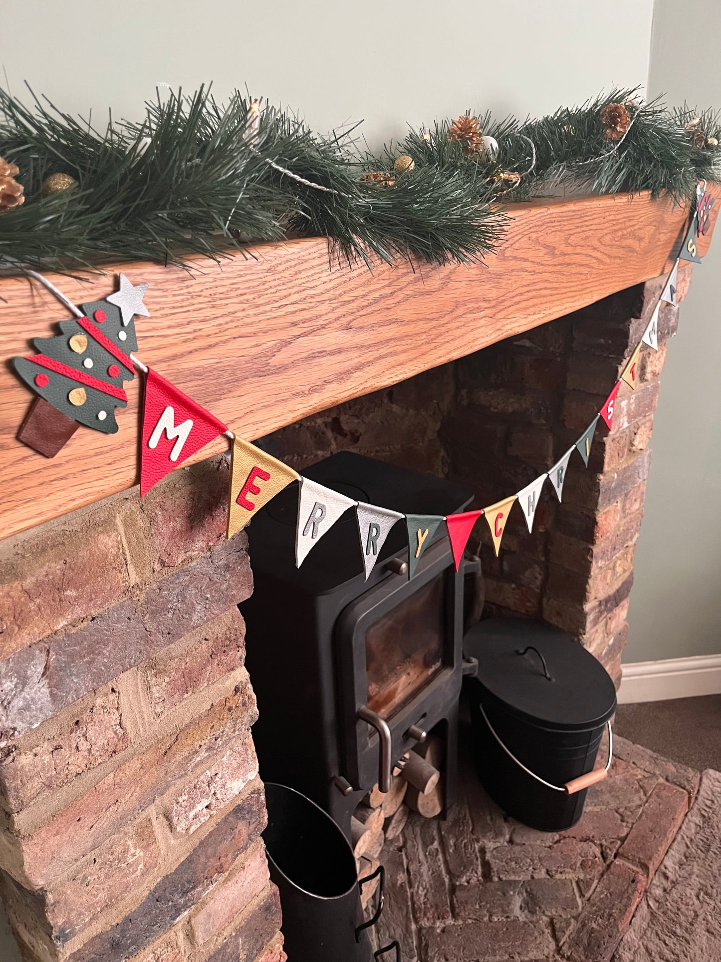 Merry Christmas Bunting With Tree